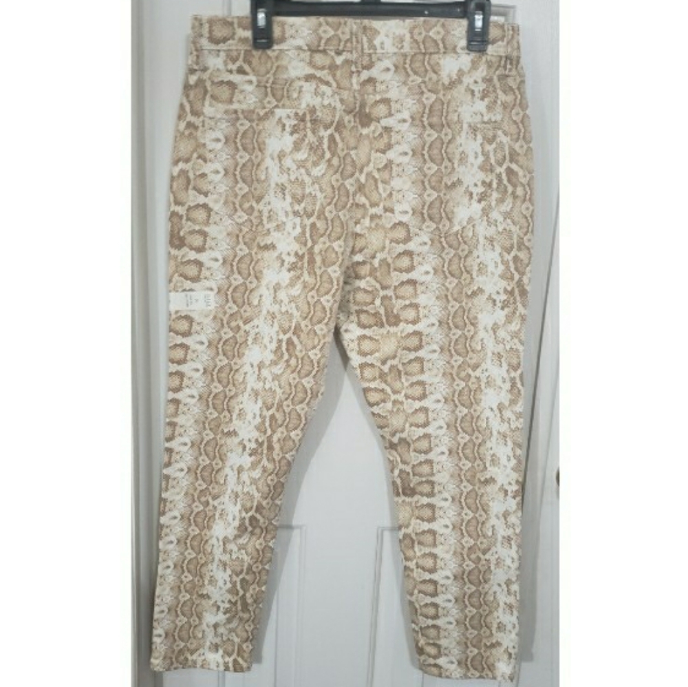 a.n.a. Size 14 High Rise Skinny Ankle Jean Pants